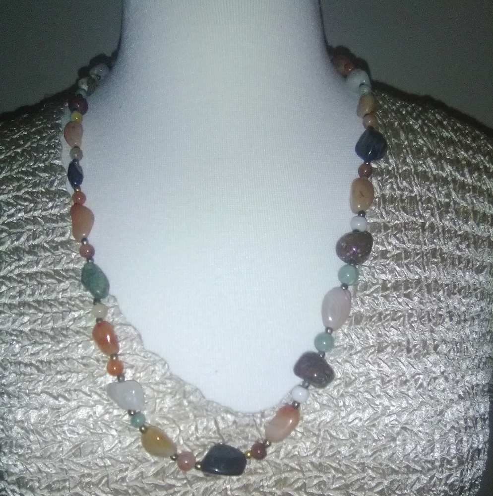 Stone beaded earth tone necklace